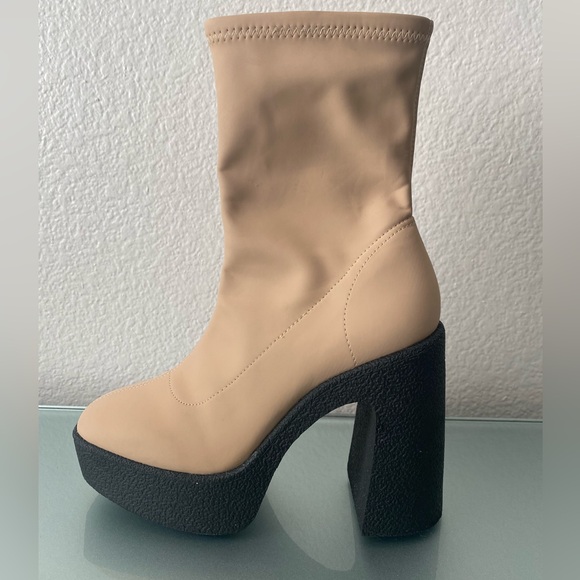 Women’s Stretch Platform Gianni Bini Dayore Boots - Picture 3 of 9